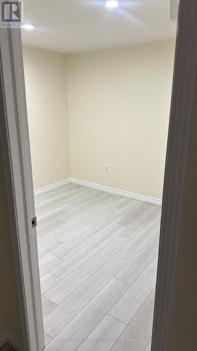 6 Tarrison Street Property Photo 21