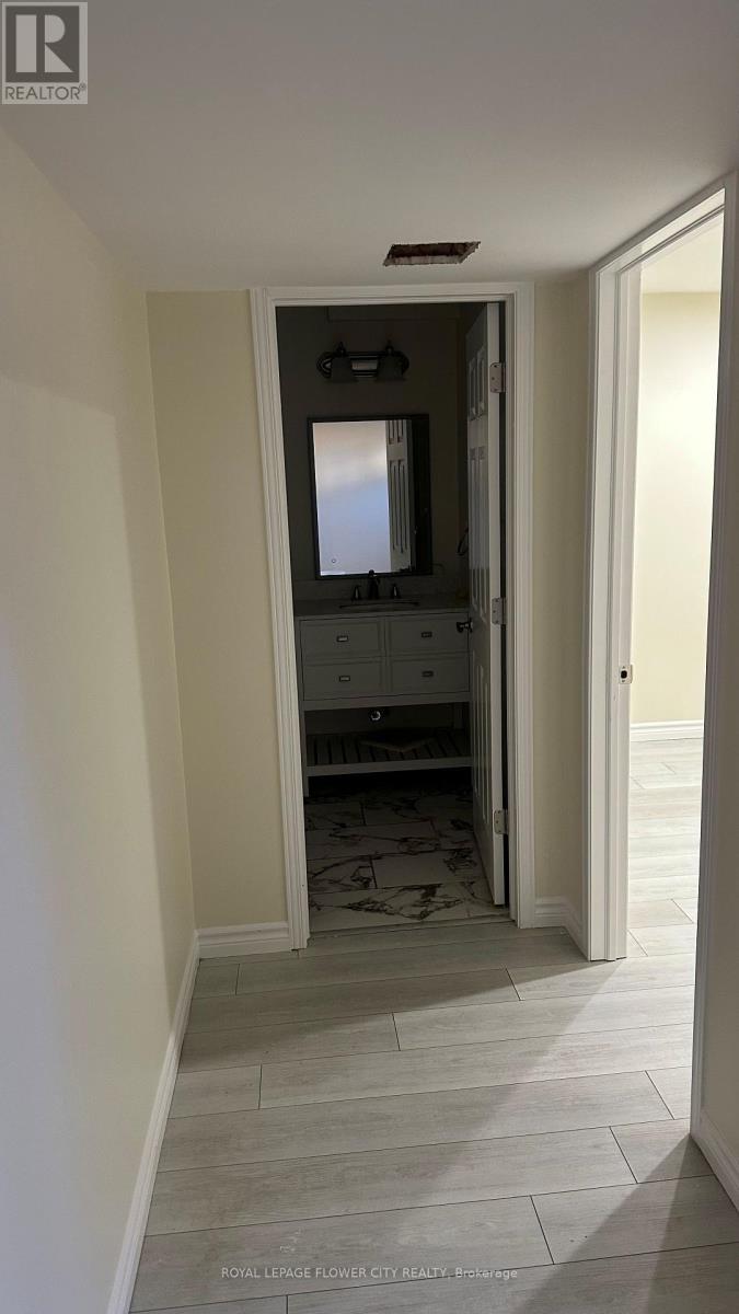 6 Tarrison Street Property Photo 23