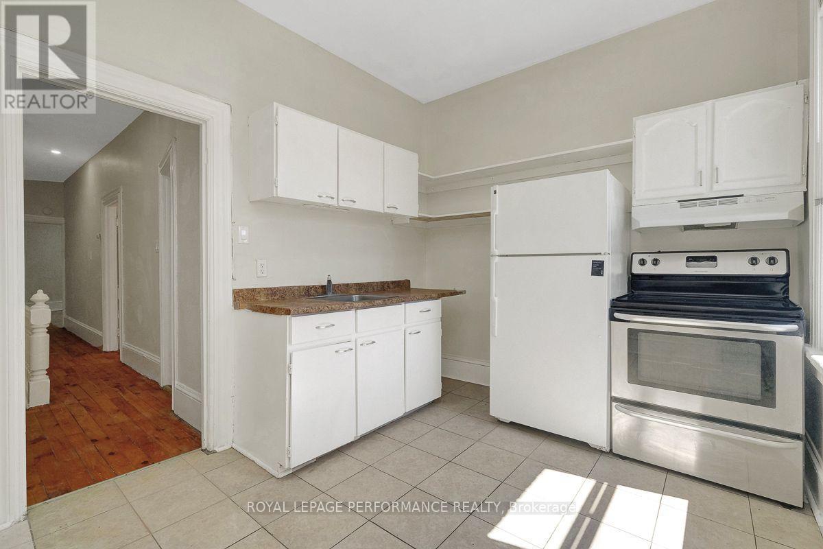 486-488 Lisgar Street Property Photo 13