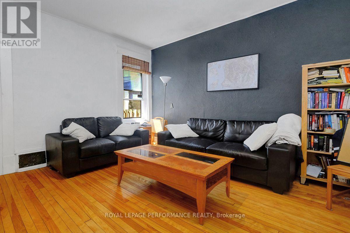 486-488 Lisgar Street Property Photo 17