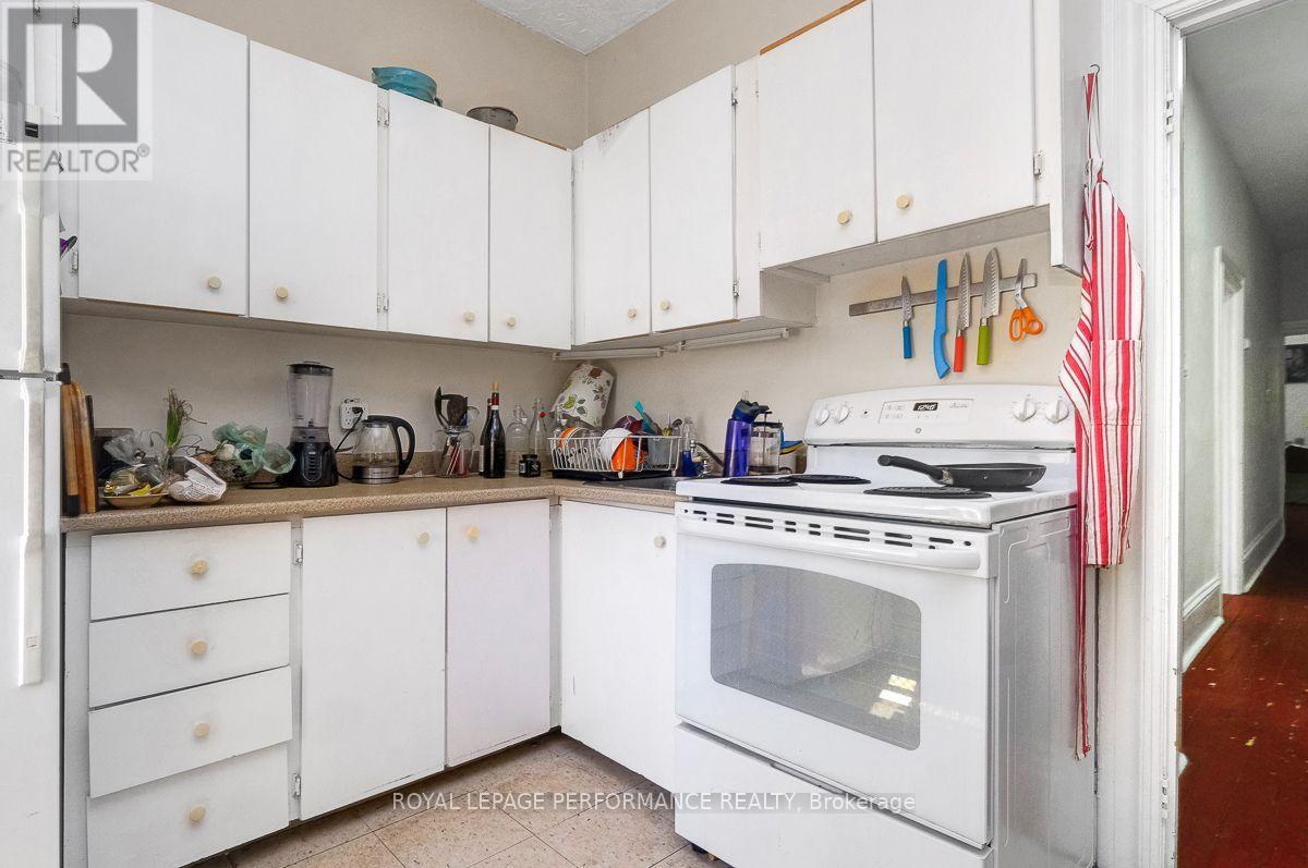 486-488 Lisgar Street Property Photo 23