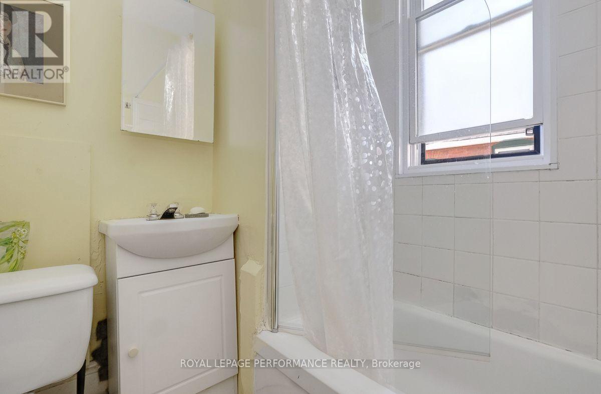 486-488 Lisgar Street Property Photo 25