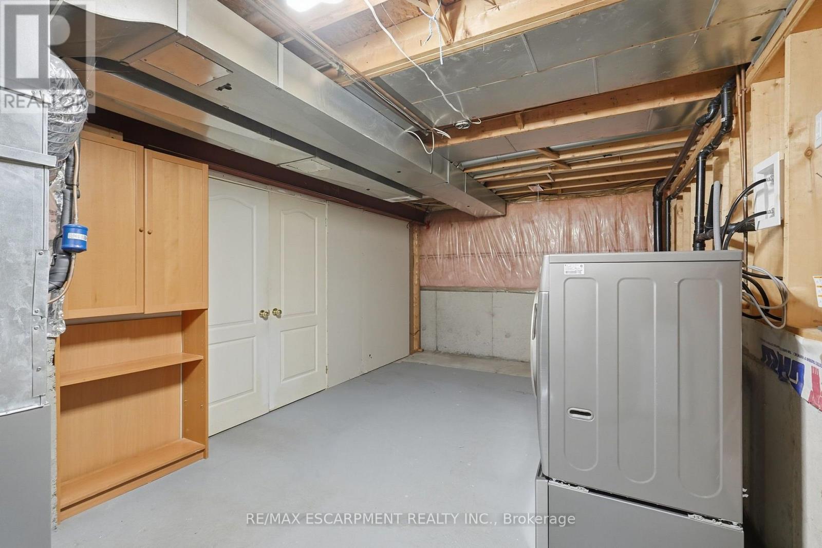 102 Cove Crescent Property Photo 36