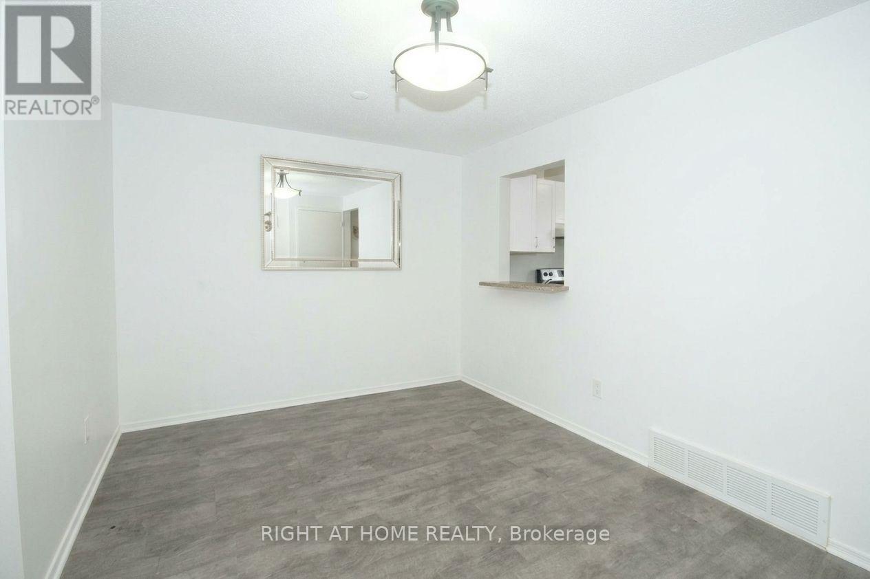 14 - 3043 Fairlea Crescent Property Photo 7
