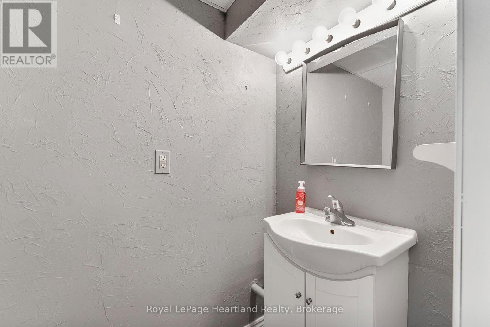 164 Bayfield Road Property Photo 33