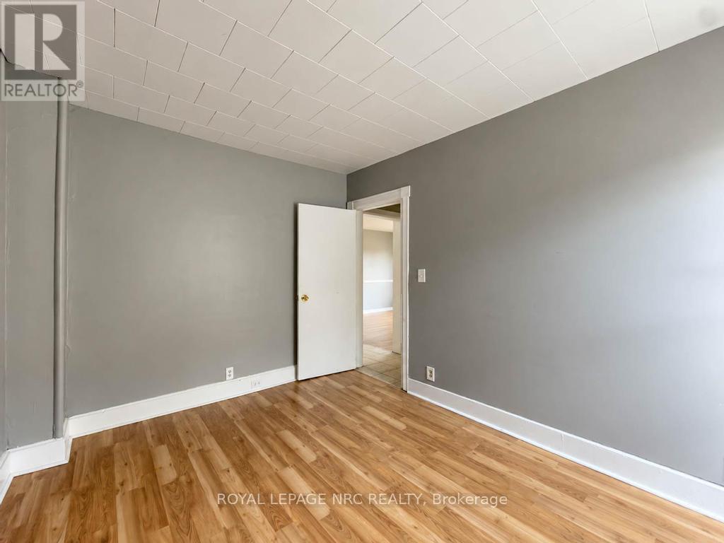 255 Jarvis Street Property Photo 11