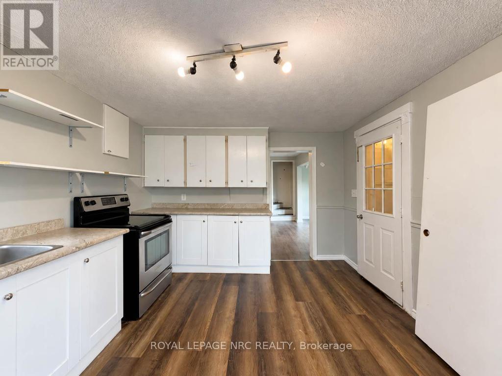 255 Jarvis Street Property Photo 14