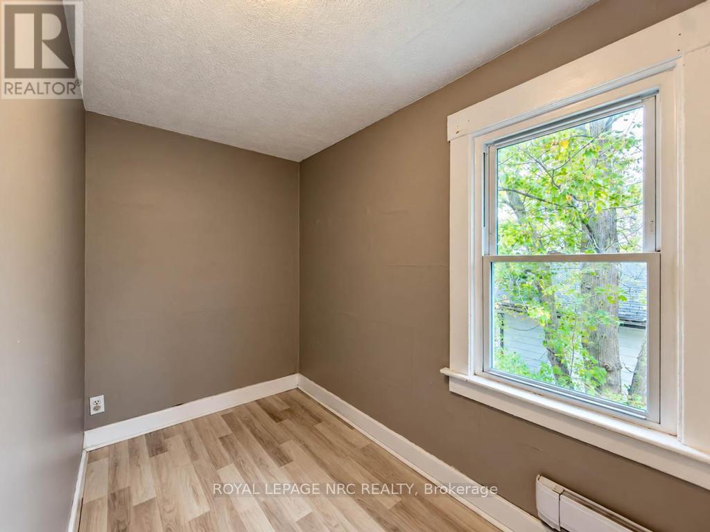 255 Jarvis Street Property Photo 17