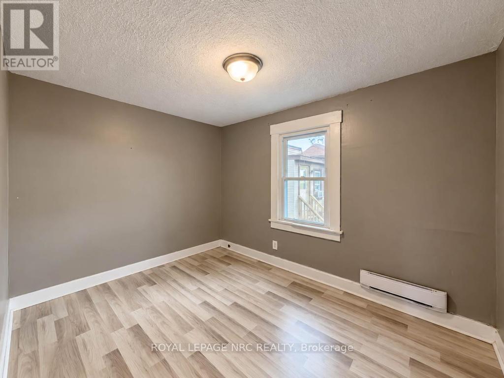 255 Jarvis Street Property Photo 18