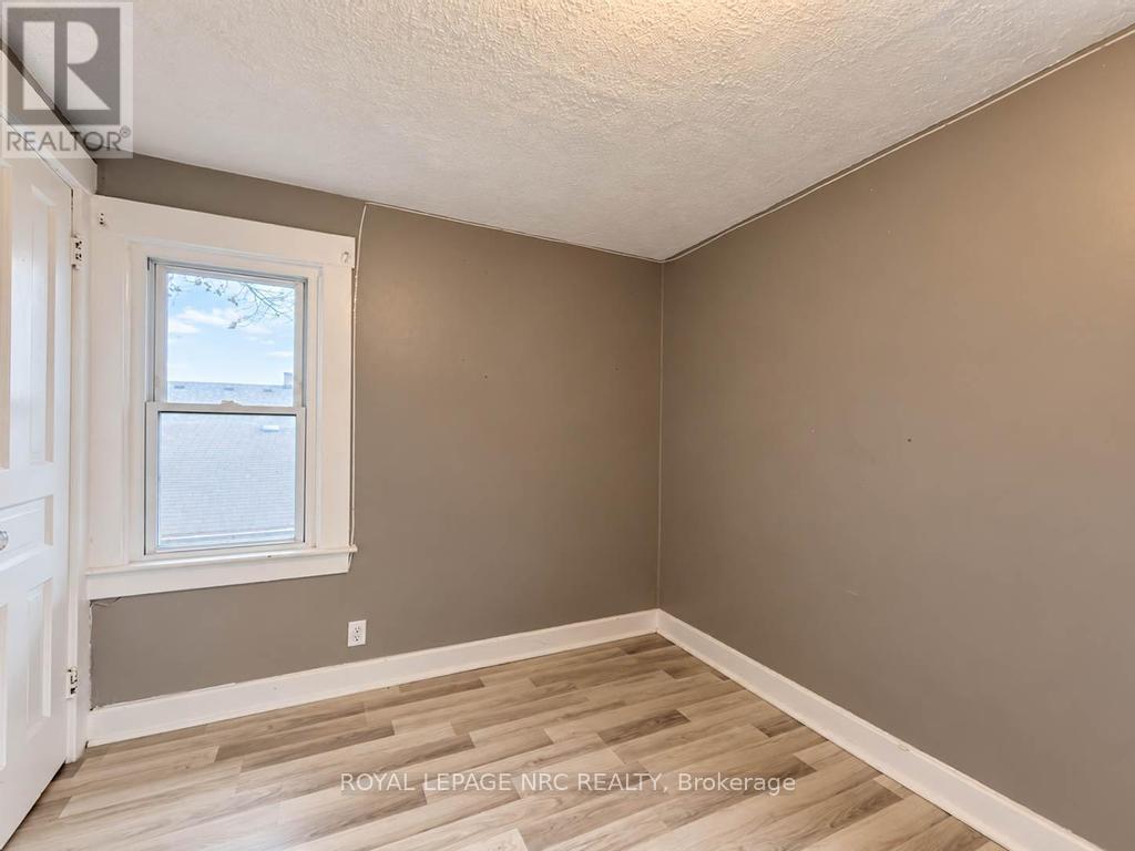 255 Jarvis Street Property Photo 20