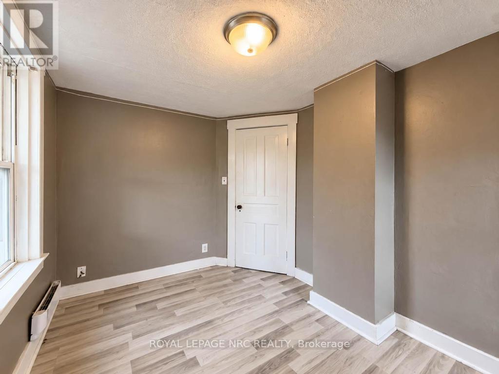 255 Jarvis Street Property Photo 21