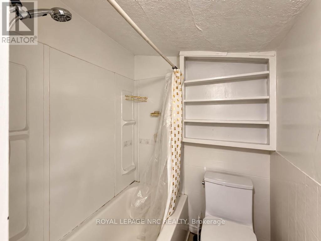 255 Jarvis Street Property Photo 22