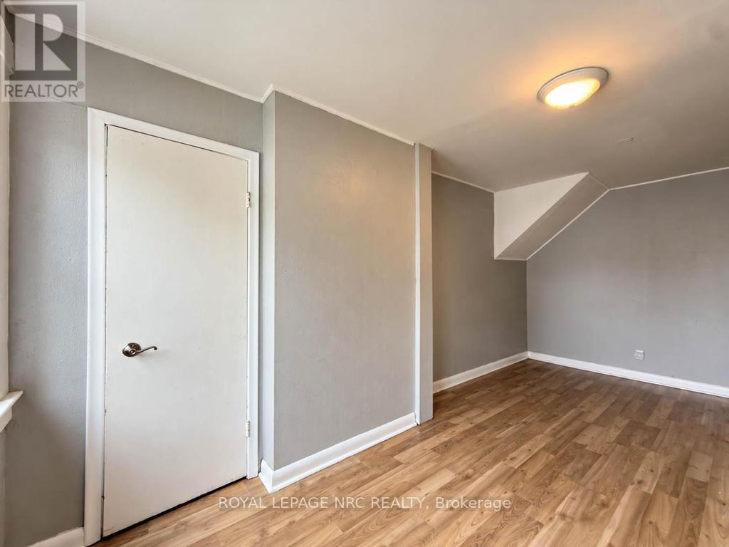 255 Jarvis Street Property Photo 29