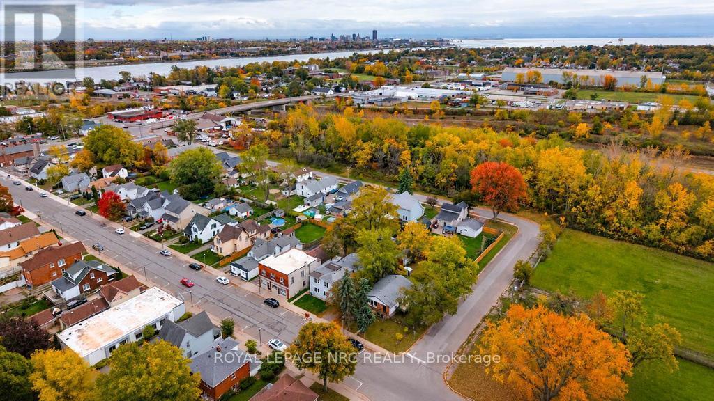255 Jarvis Street Property Photo 39