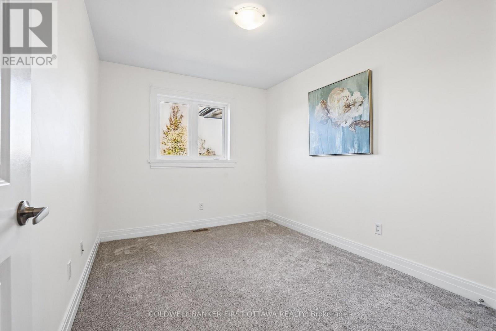 5 Taber Street Property Photo 27