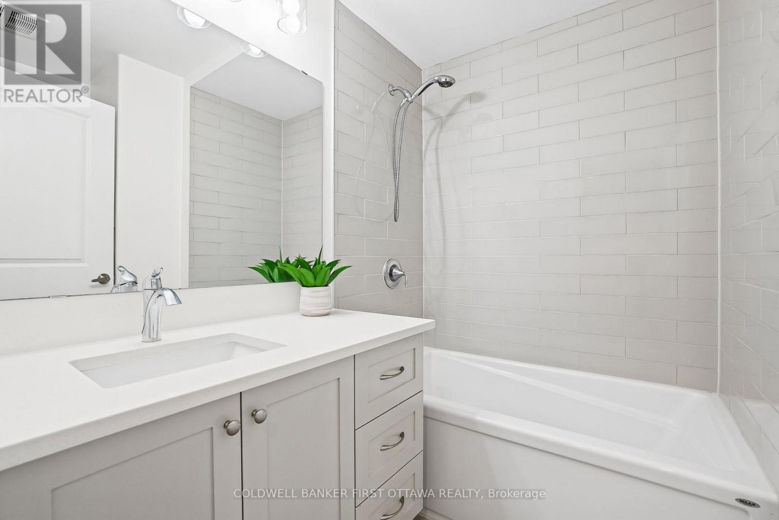 5 Taber Street Property Photo 28