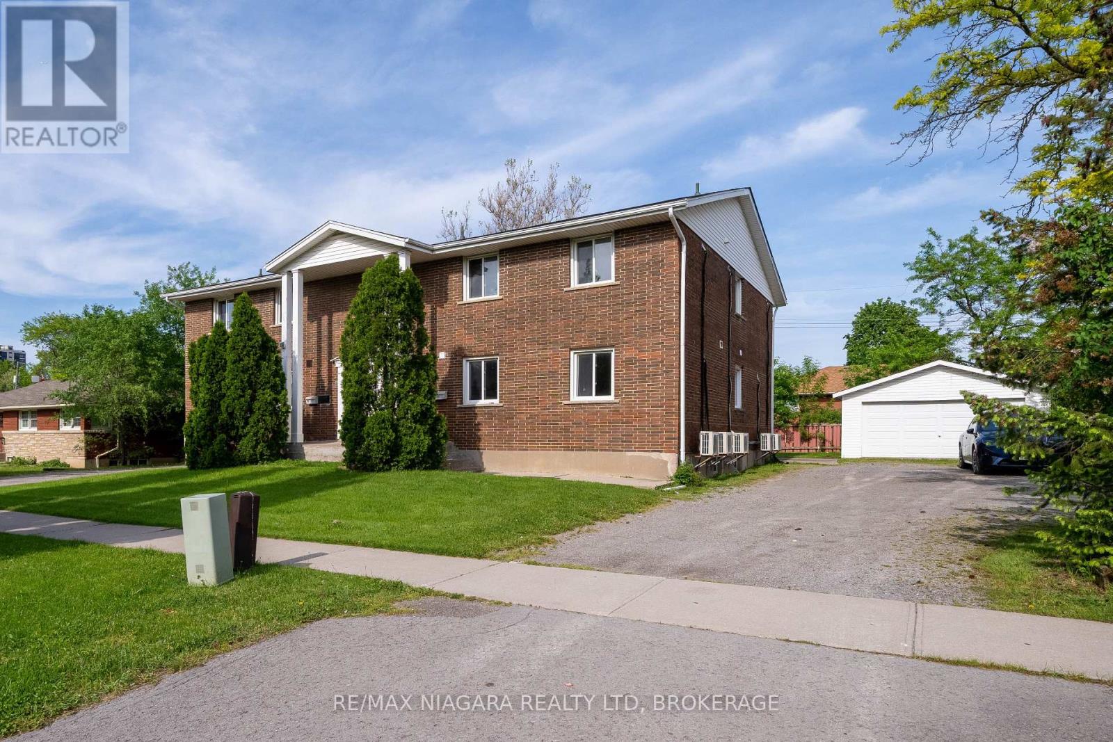 293-295 Glenridge Avenue Property Photo 4