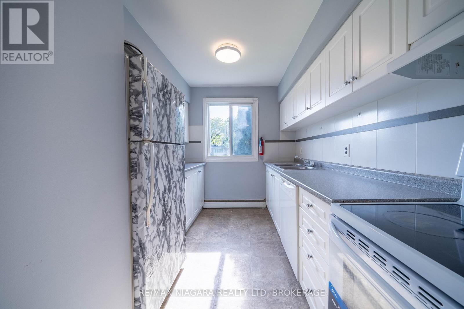 293-295 Glenridge Avenue Property Photo 9