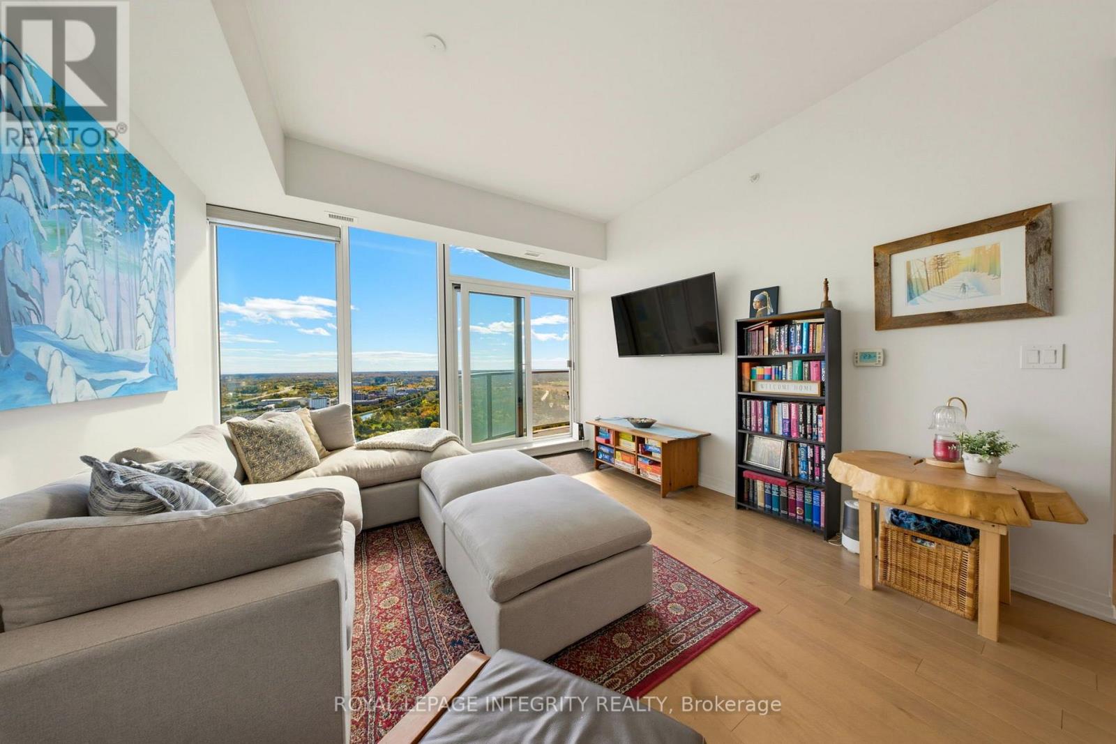4005 - 805 Carling Avenue Property Photo 8