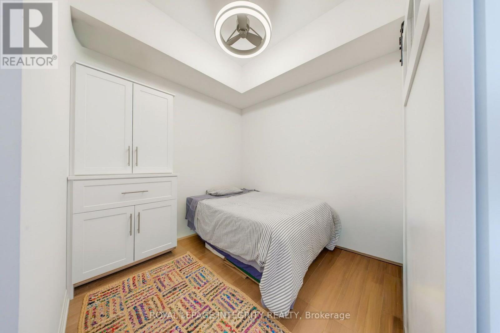 4005 - 805 Carling Avenue Property Photo 22