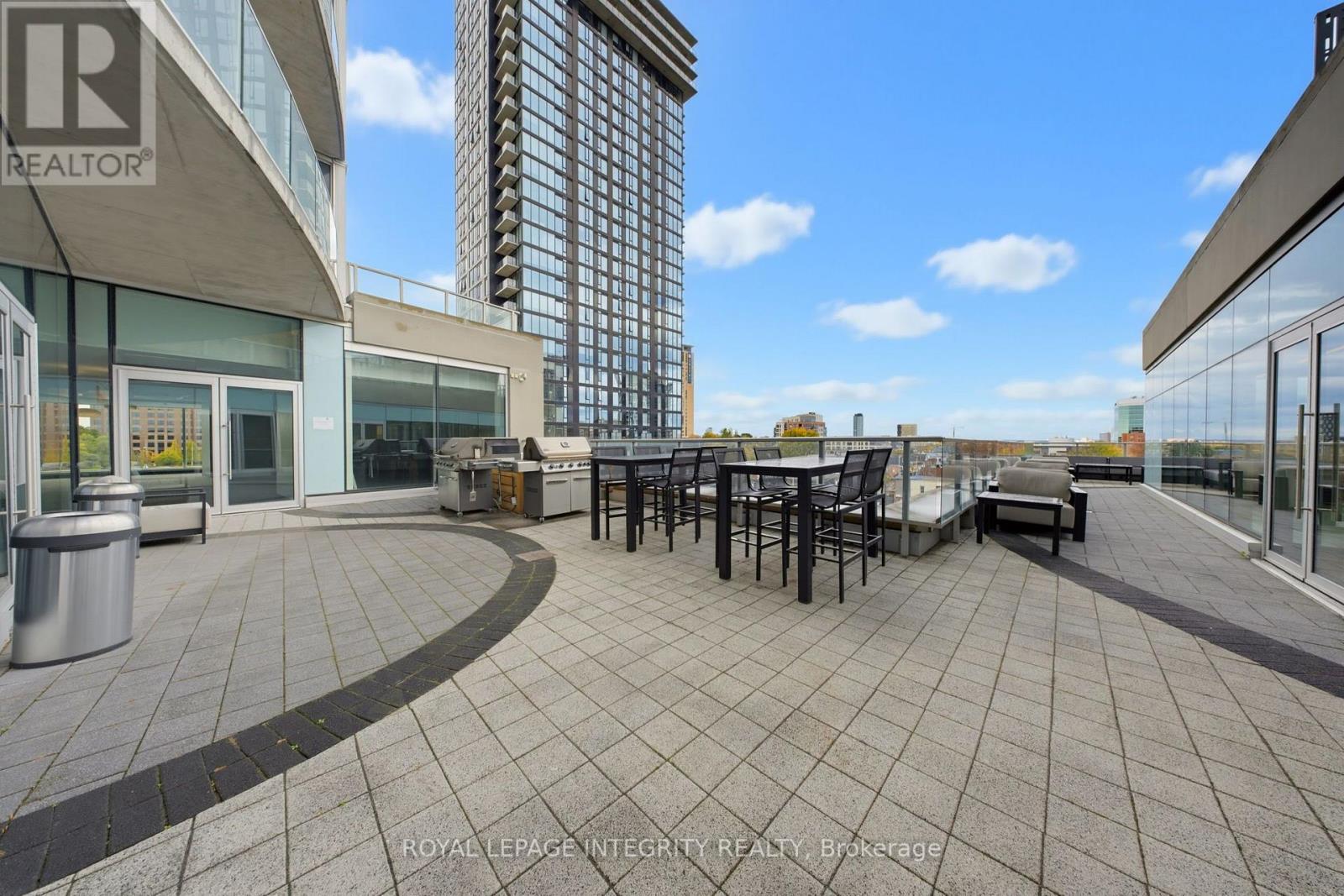 4005 - 805 Carling Avenue Property Photo 23