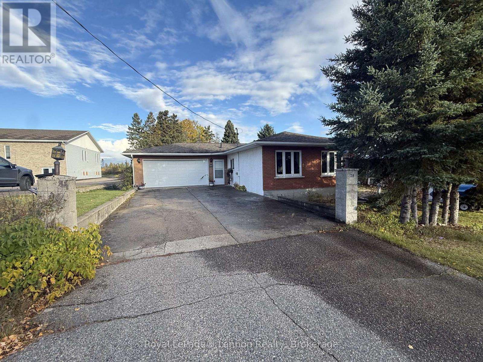 24 First Avenue Property Photo 2