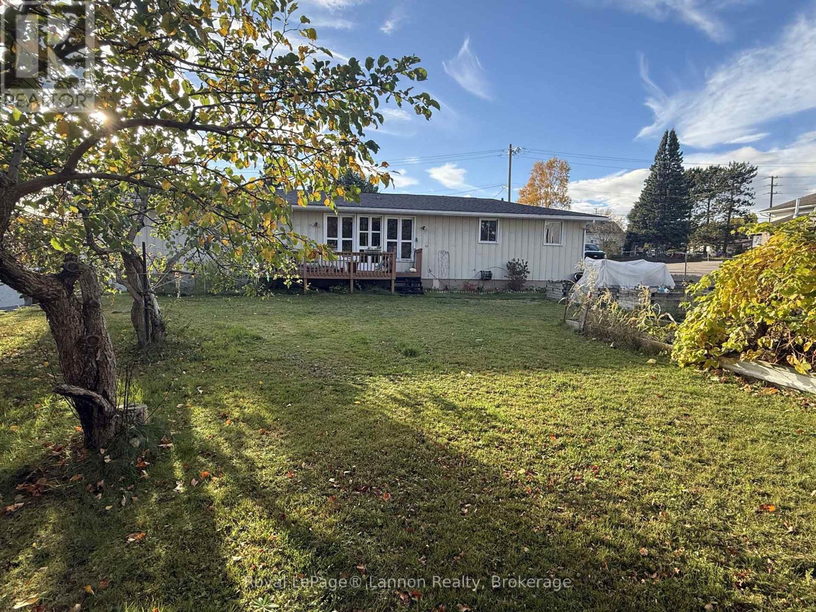 24 First Avenue Property Photo 6