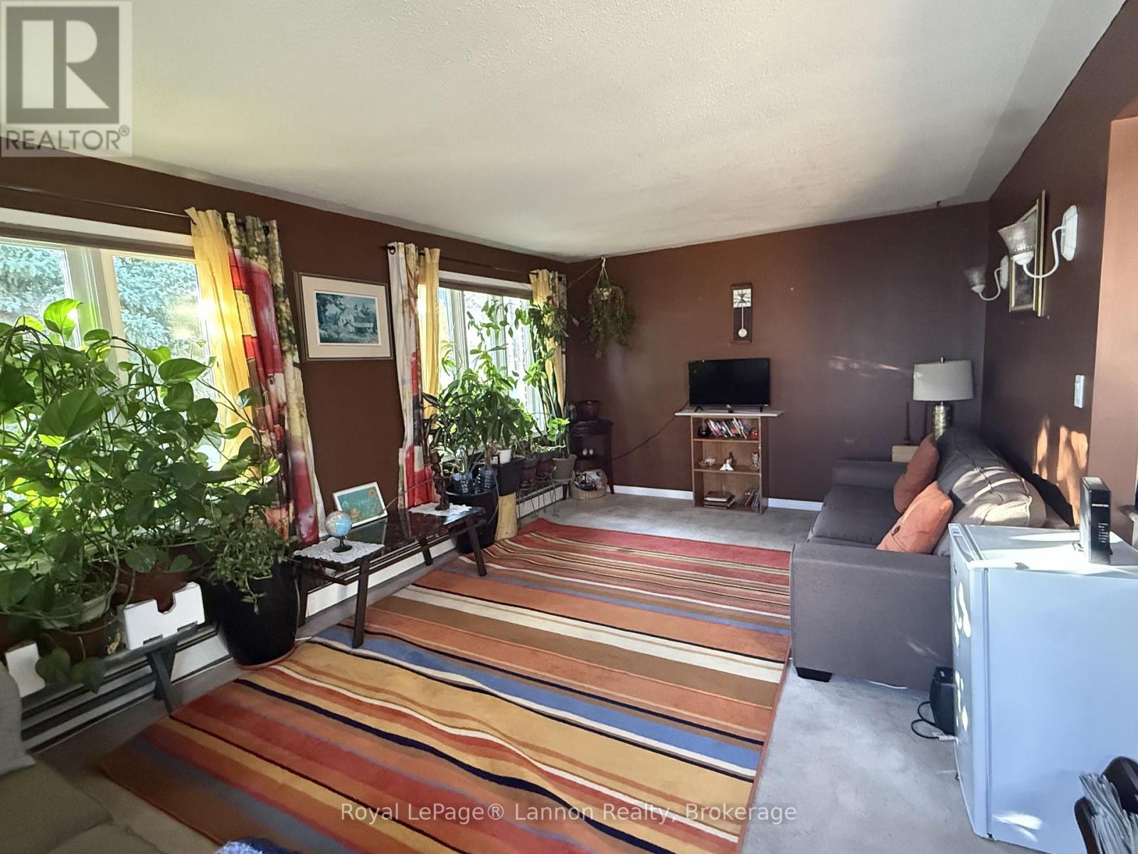 24 First Avenue Property Photo 23