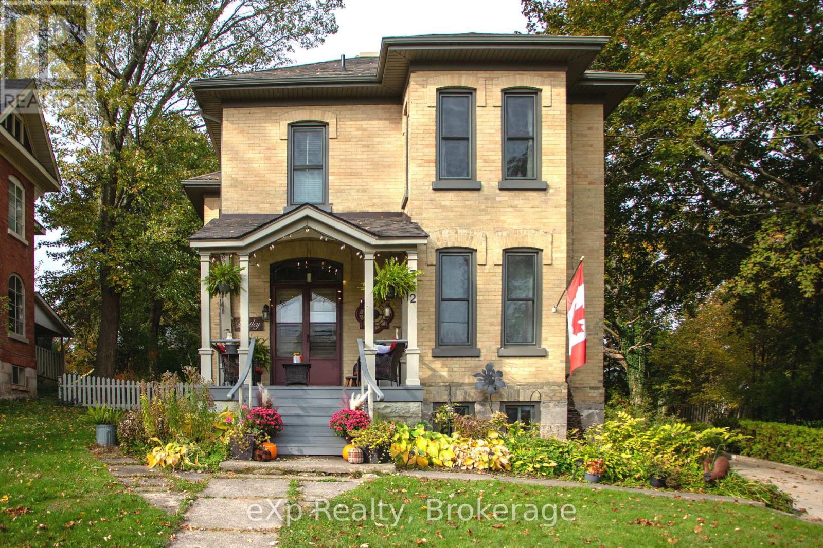 352 Berford Street Property Photo 1