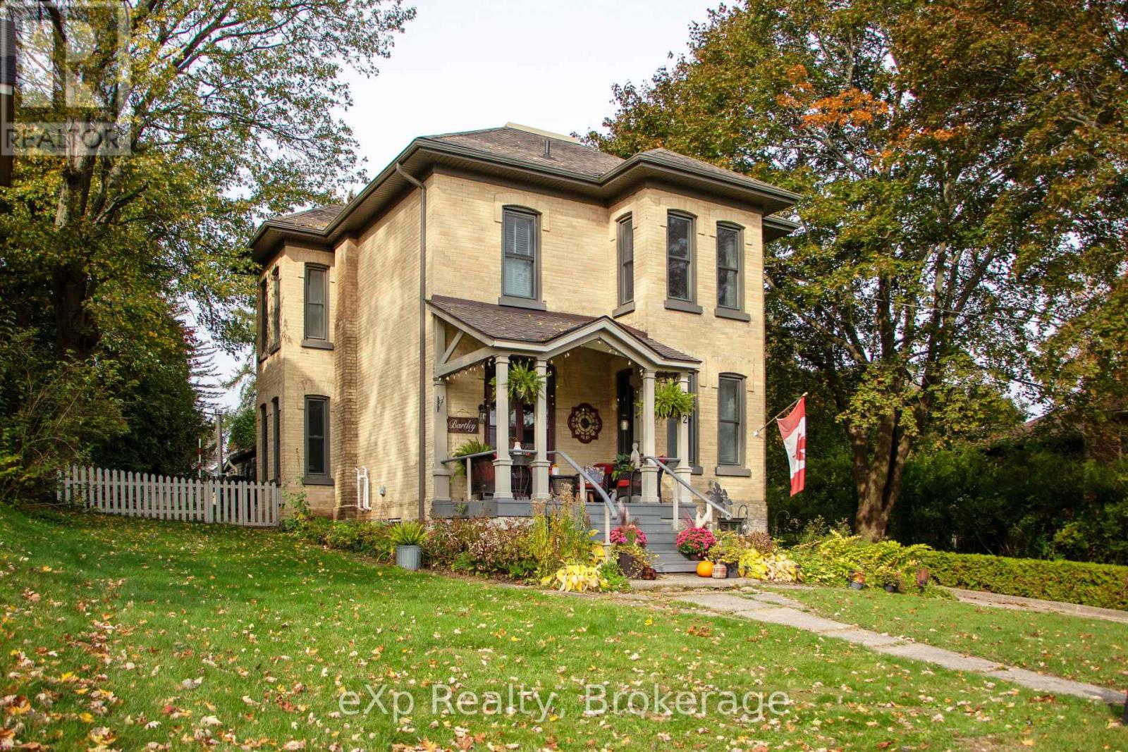 352 Berford Street Property Photo 2