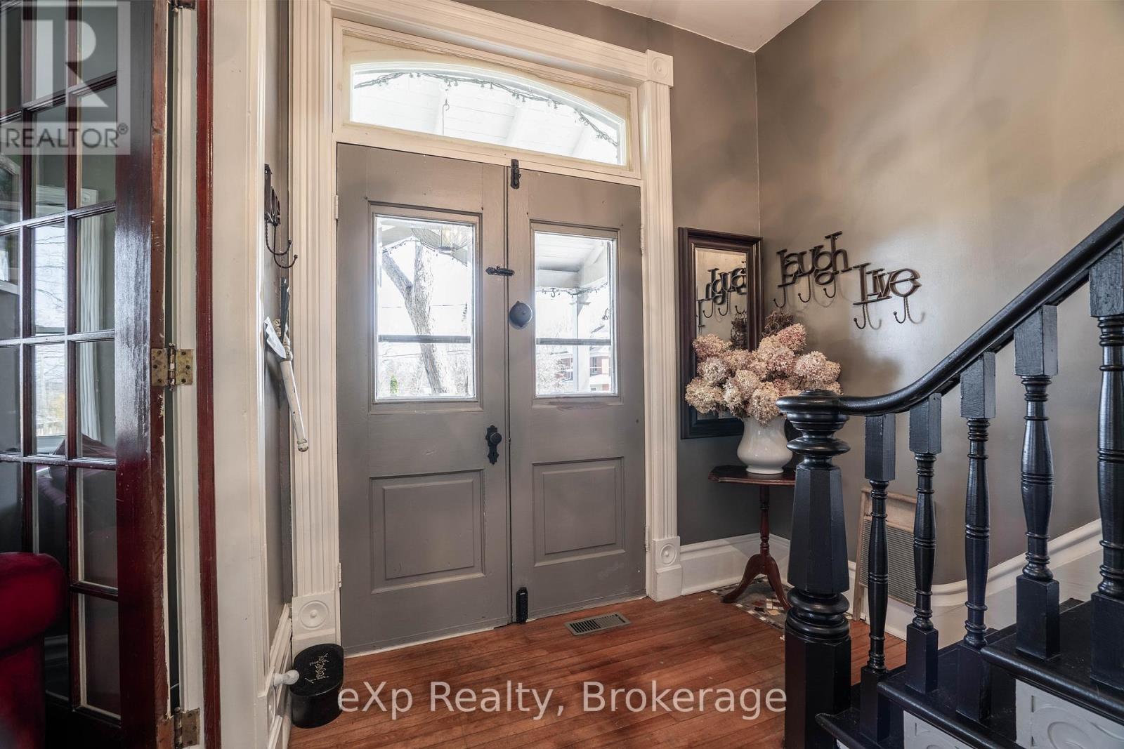 352 Berford Street Property Photo 4