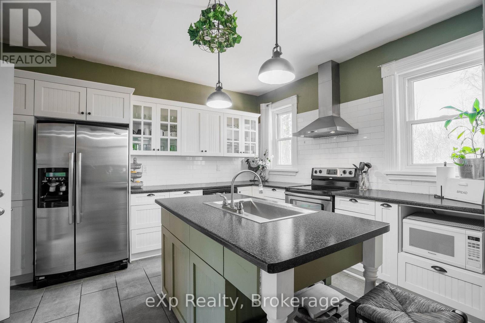 352 Berford Street Property Photo 20