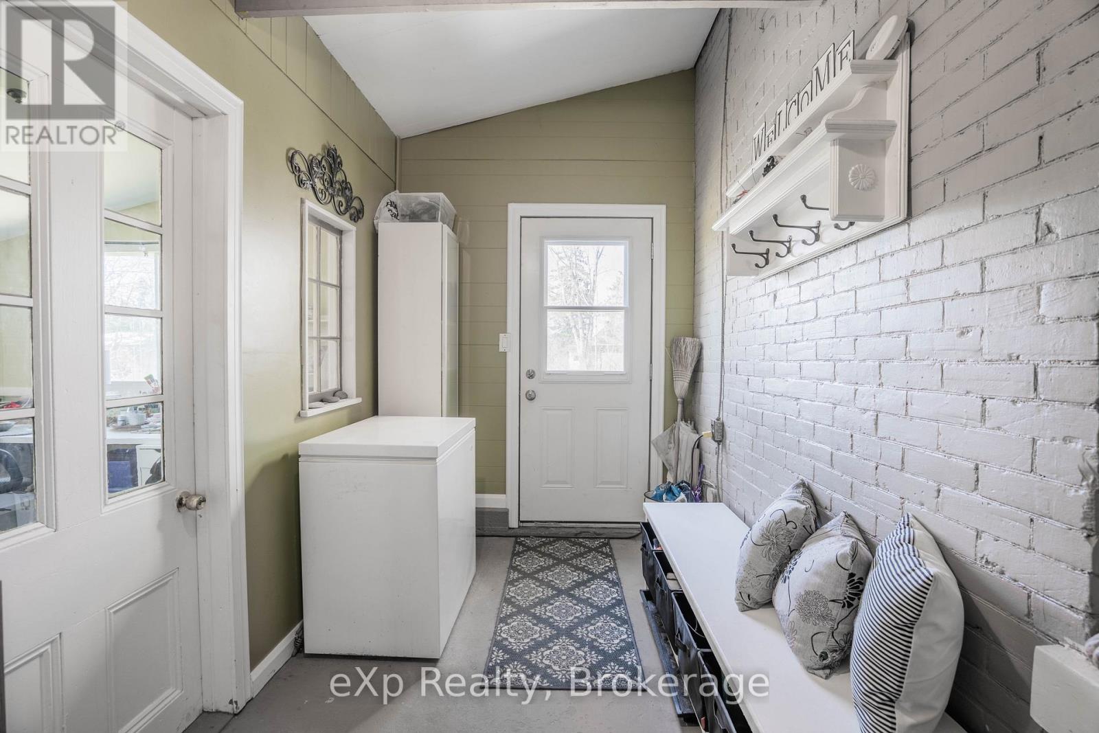 352 Berford Street Property Photo 23