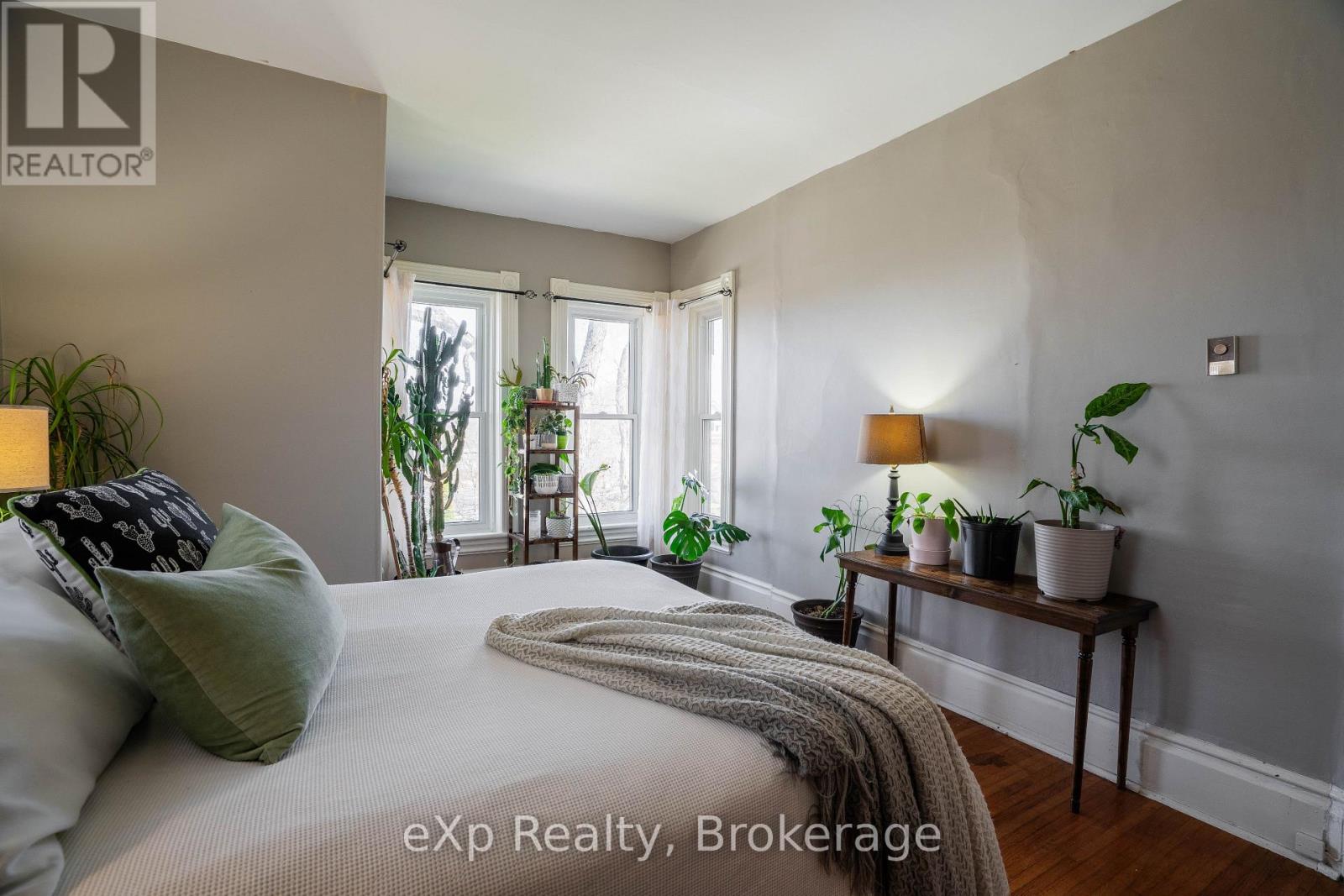 352 Berford Street Property Photo 24