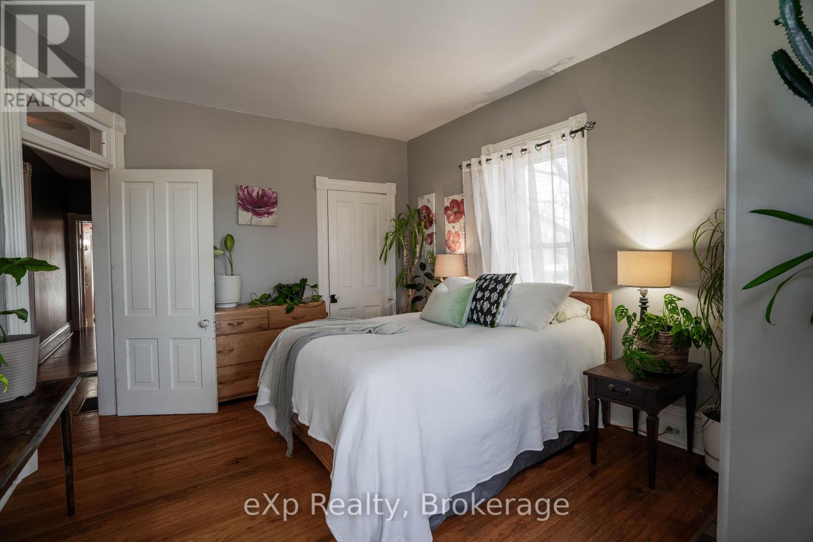 352 Berford Street Property Photo 25