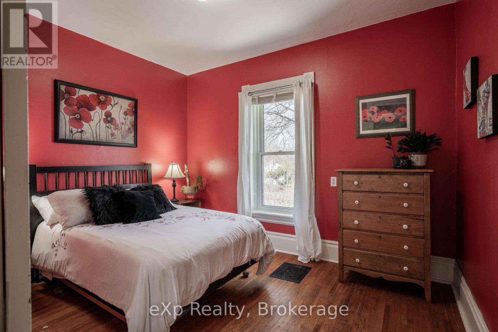 352 Berford Street Property Photo 29