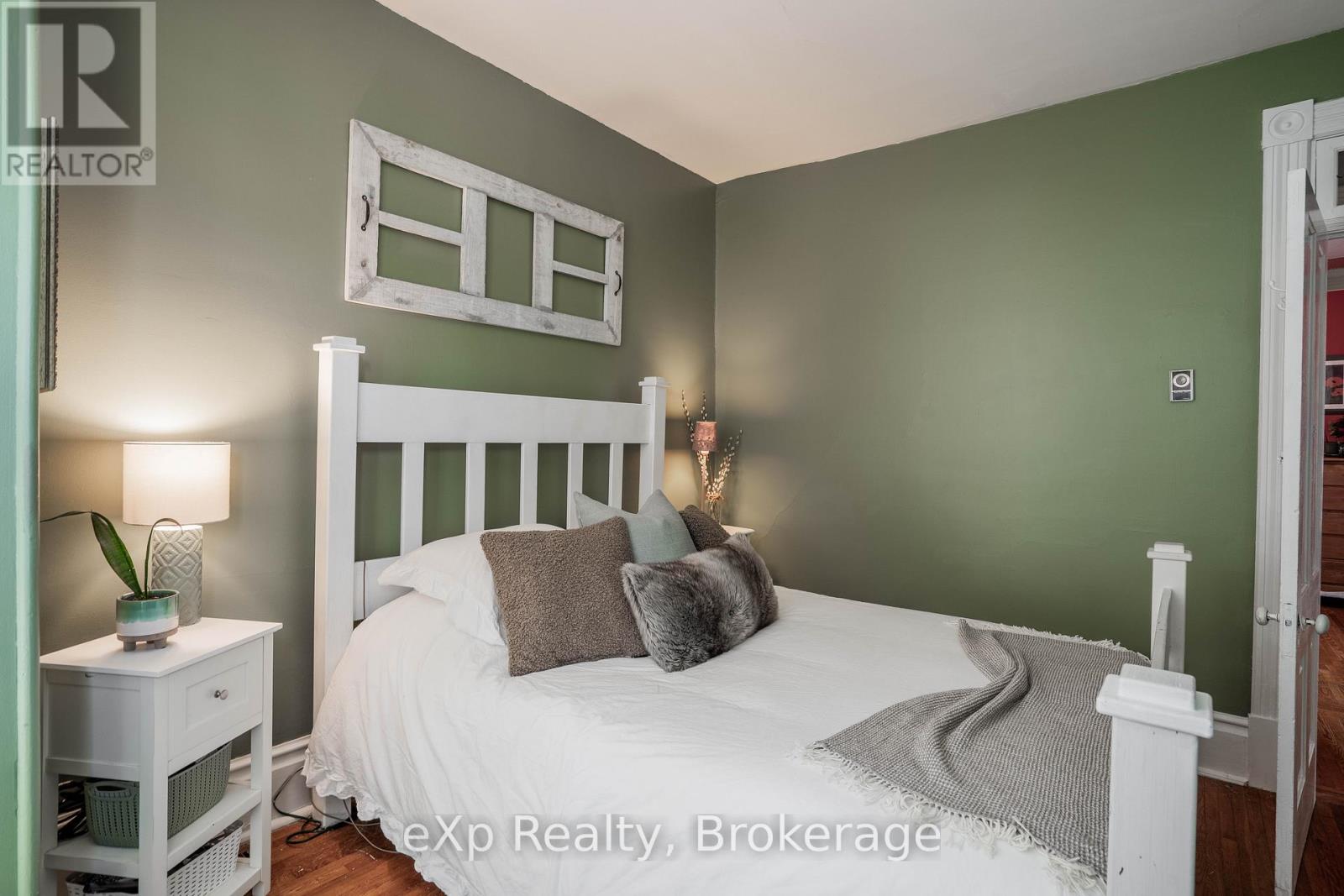 352 Berford Street Property Photo 30