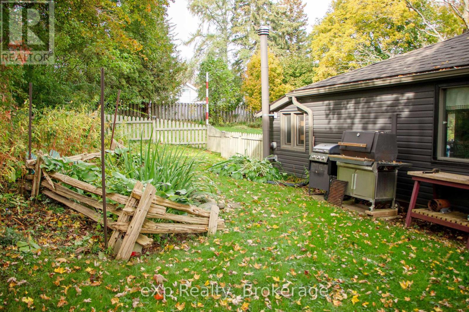 352 Berford Street Property Photo 37