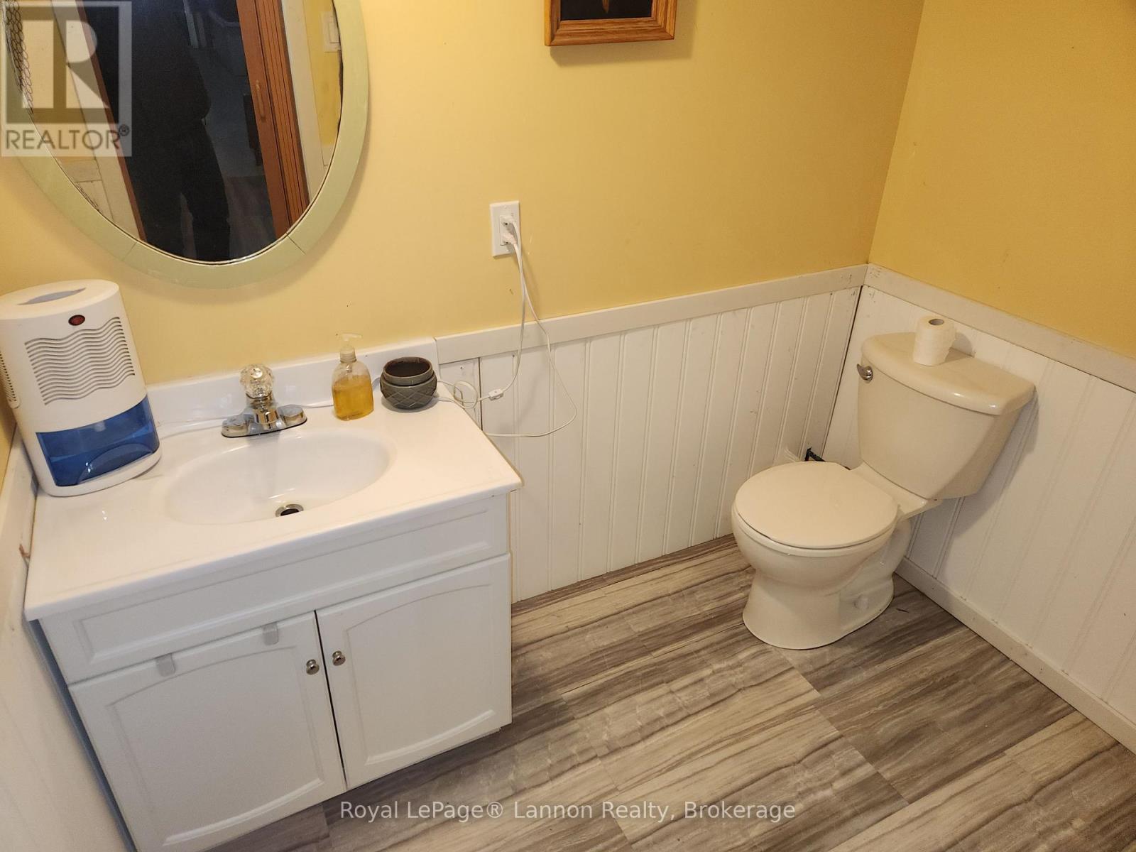 342 Amelia Street E Property Photo 16