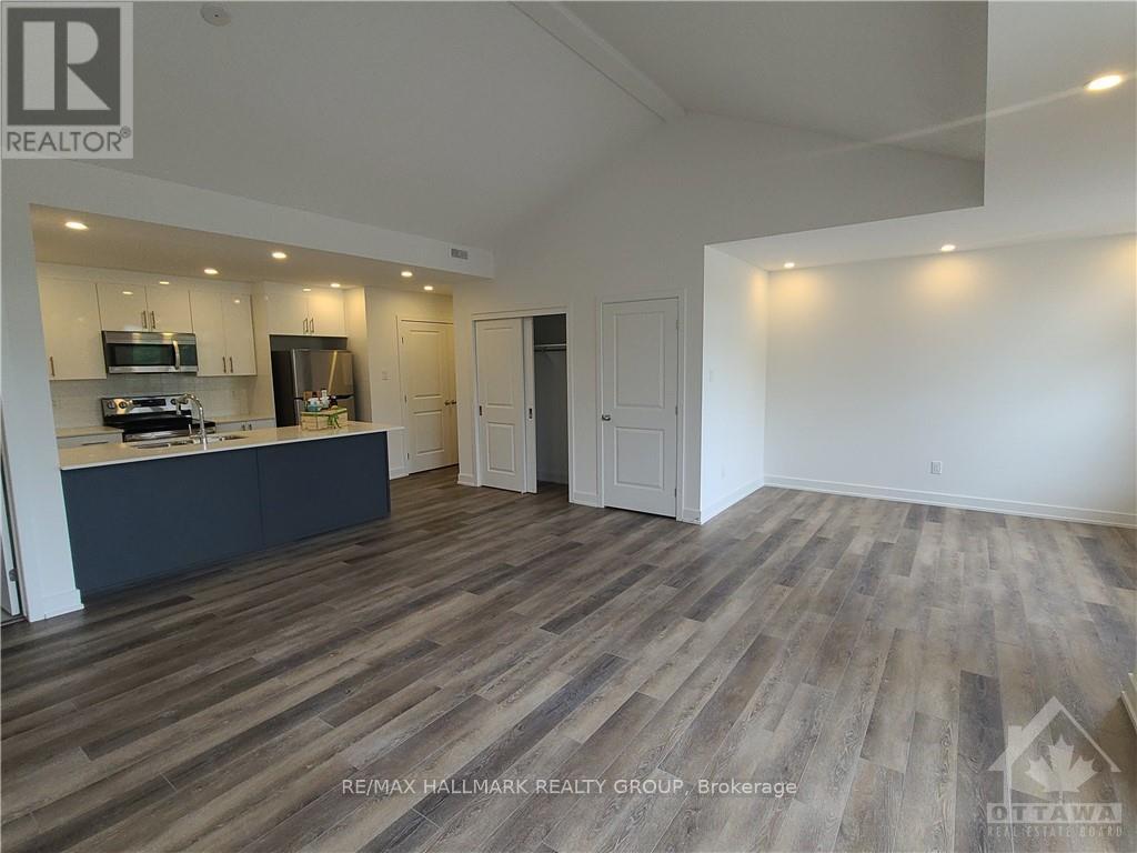 C - 390 Rolling Meadows Crescent Property Photo 15