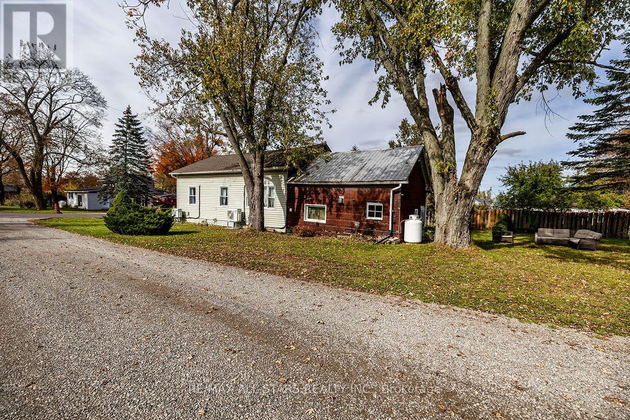 11 Church Street Property Photo 28