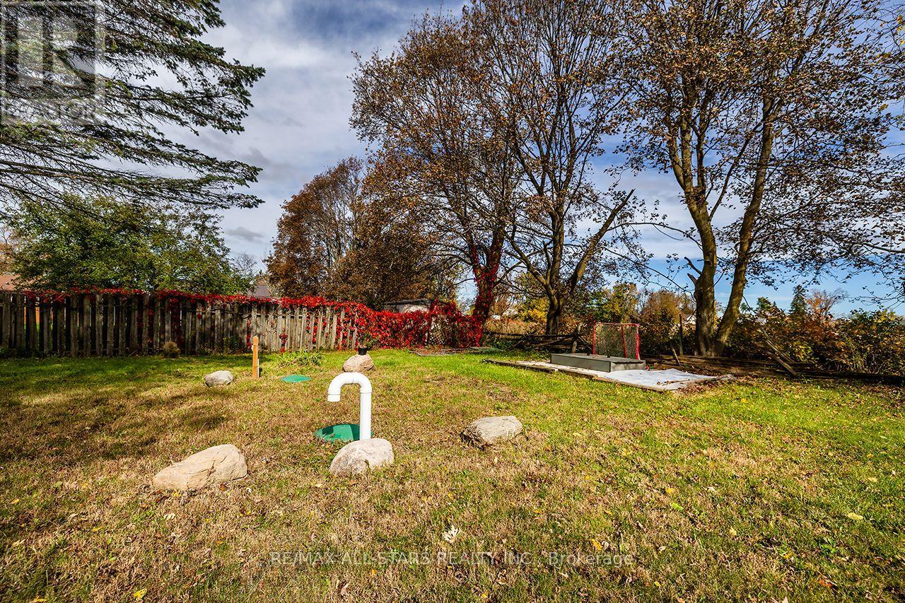 11 Church Street Property Photo 30