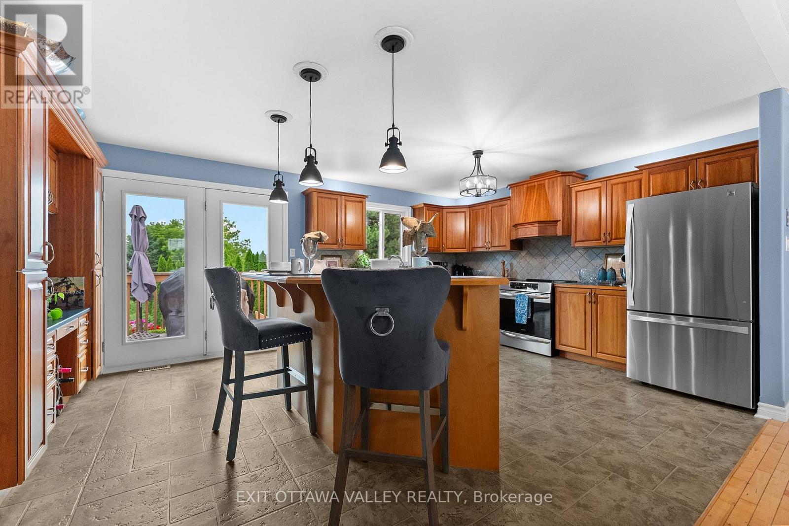 62 Meadowview Drive Property Photo 10
