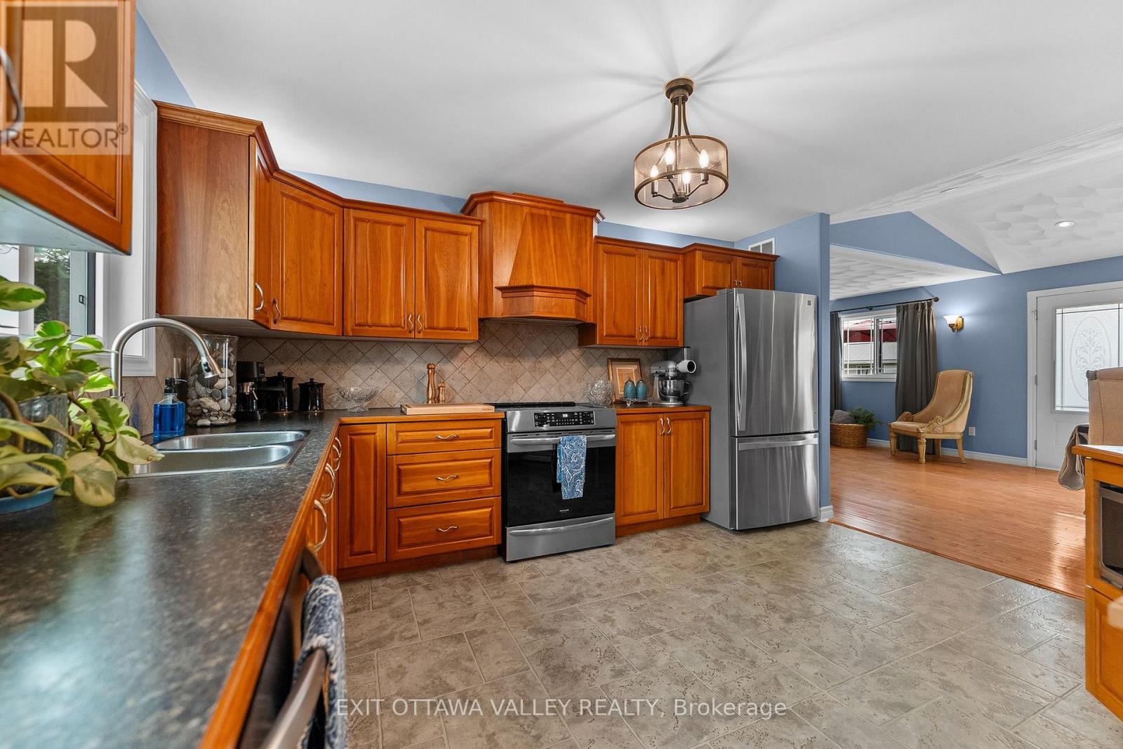 62 Meadowview Drive Property Photo 13