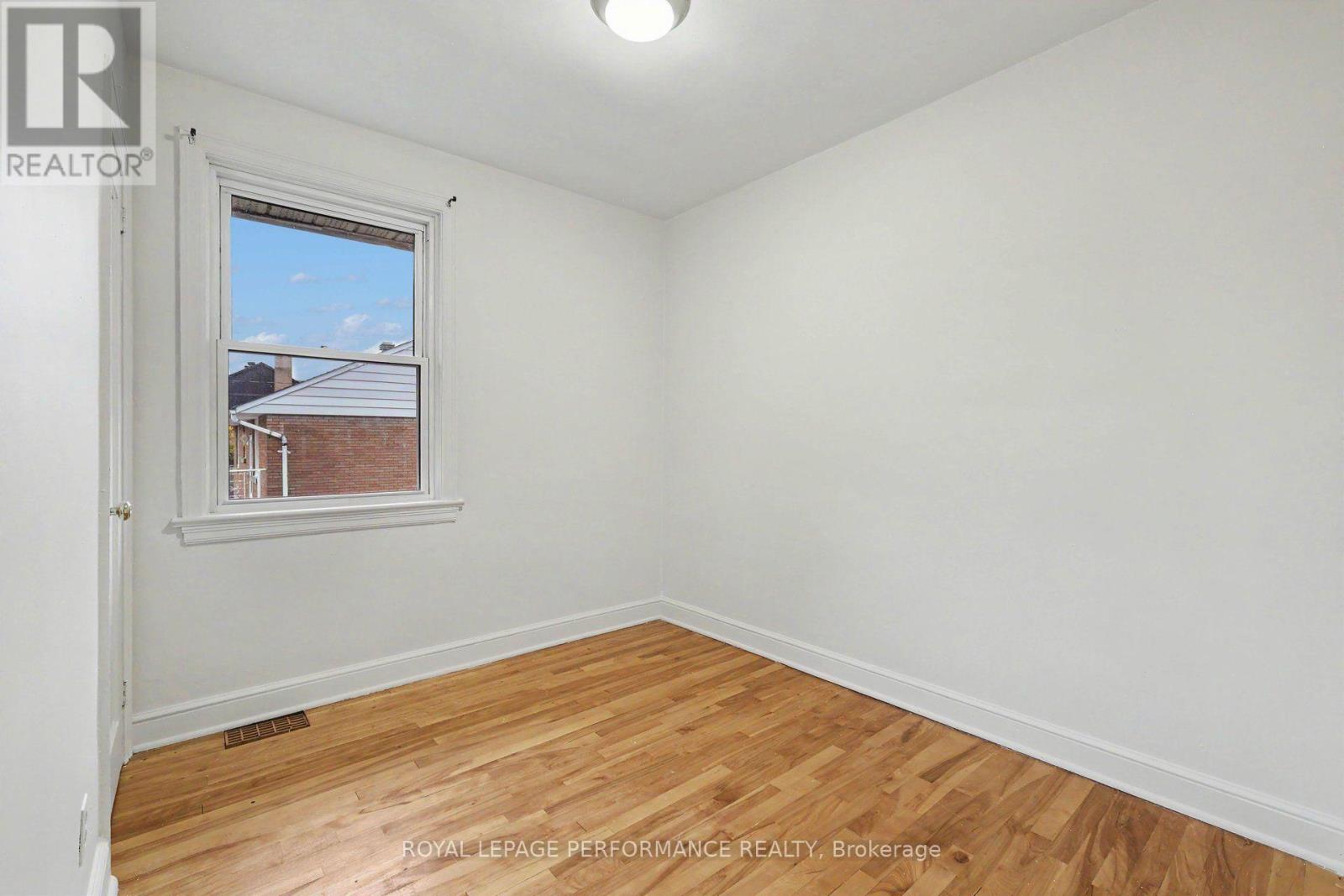 856 Iroquois Road Property Photo 12
