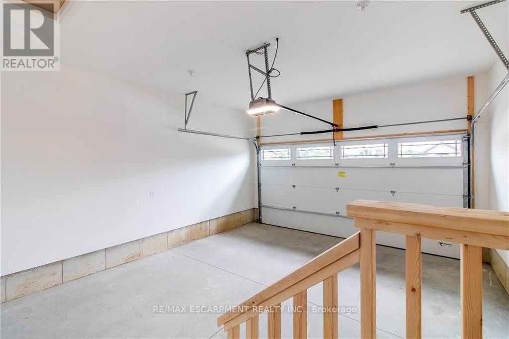 96 Craddock Boulevard Property Photo 20
