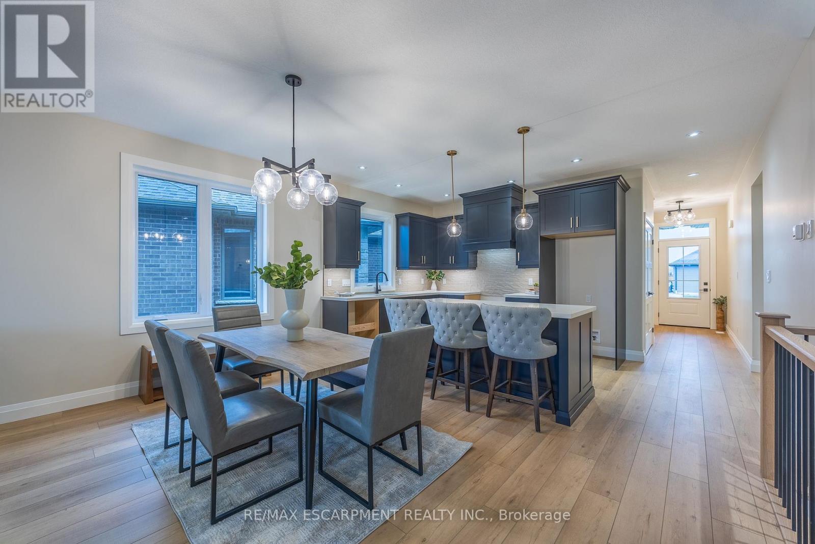 88 Craddock Boulevard Property Photo 11