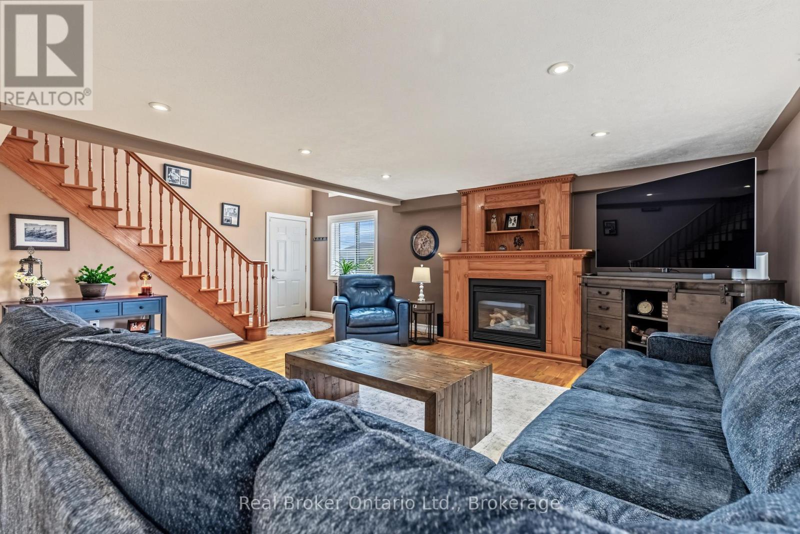 2340 9th Avenue E Property Photo 17