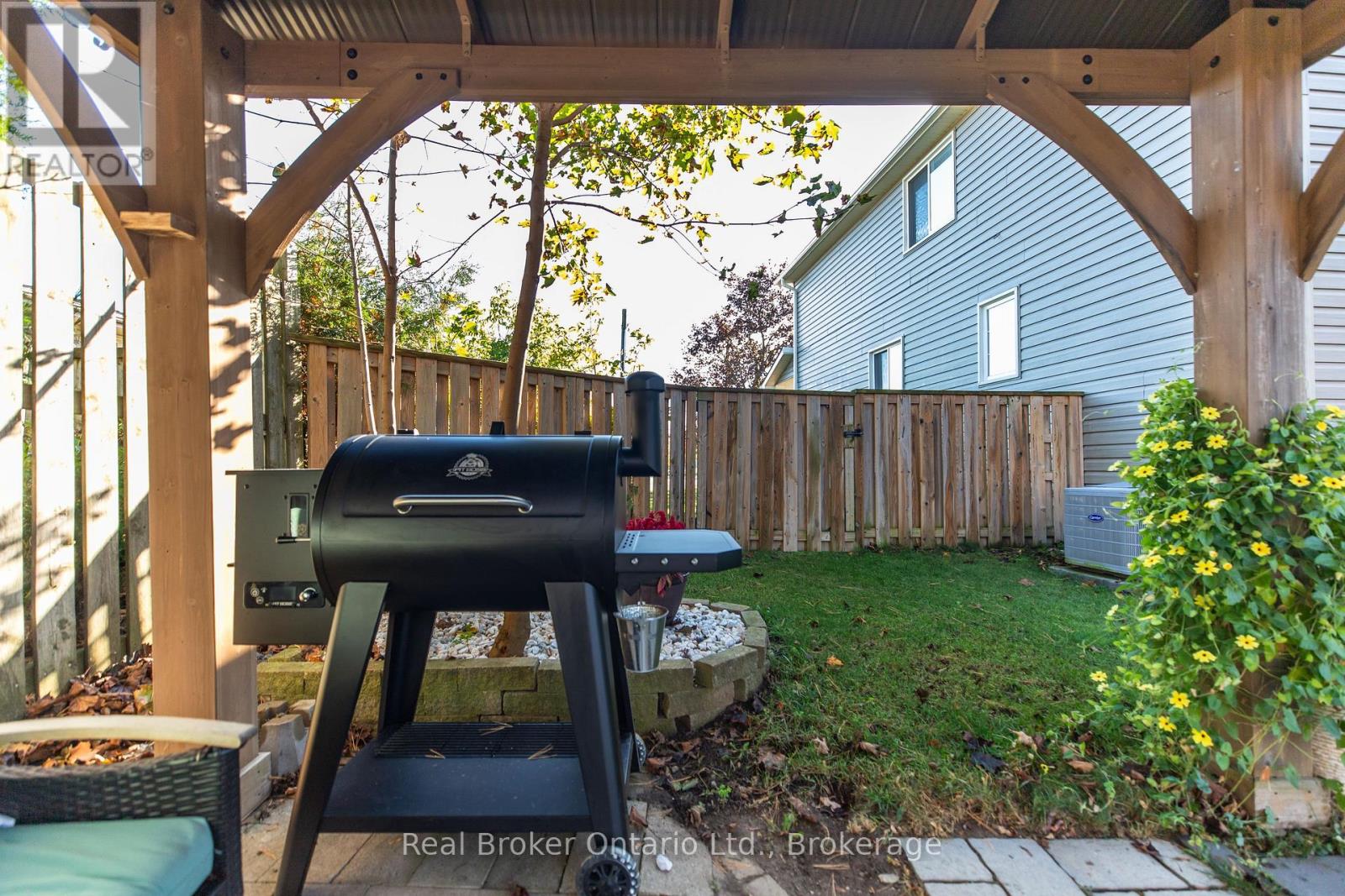 2340 9th Avenue E Property Photo 48