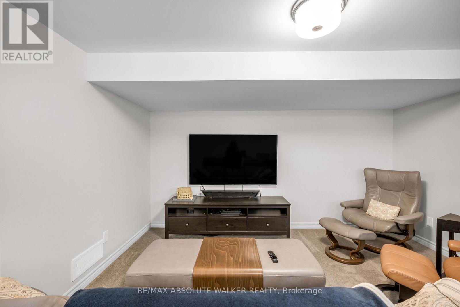328 Kanashtage Terrace Property Photo 26